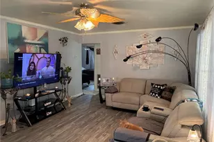 262 Walter Ave, Frostproof, FL 33843 - Photo 5