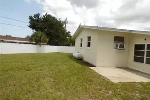4011 Grobe St, North Port, FL 34287 - Photo 13