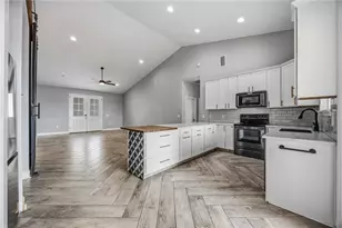 1027 Campbell Ave, Lake Wales, FL 33853 - Photo 11