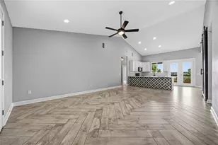 1027 Campbell Ave, Lake Wales, FL 33853 - Photo 5