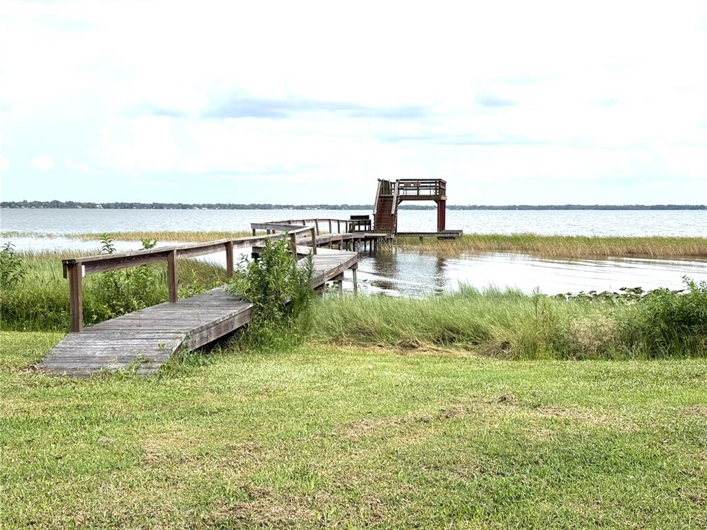 1973 N Lake Reedy Blvd - 1973 N Lake Reedy Blvd, Frostproof, FL 33843 Luxury Property | Jose Angel Pina