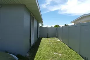 861 Conreid Dr NE, Port Charlotte, FL 33952 - Photo 35