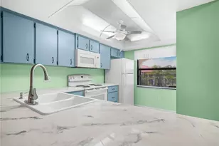 2809 Granada Ct, Lake Wales, FL 33898 - Photo 5