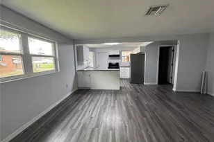 25A W E St, Frostproof, FL 33843 - Photo 5