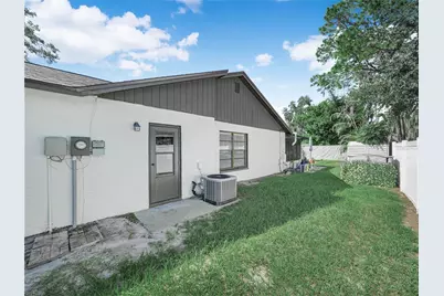 812 Sandalwood Drive, Plant City, FL 33563 - Photo 31