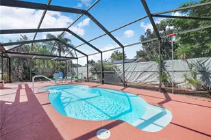 812 Sandalwood Dr, Plant City, FL 33563 - Photo 25