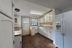 630 N Crooked Lake Dr, Babson Park, FL 33827 - Photo 11