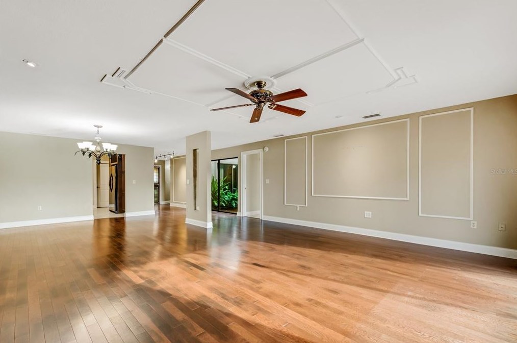 1007 Rolling Woods Ln, Lakeland FL 33813-1253 exterior