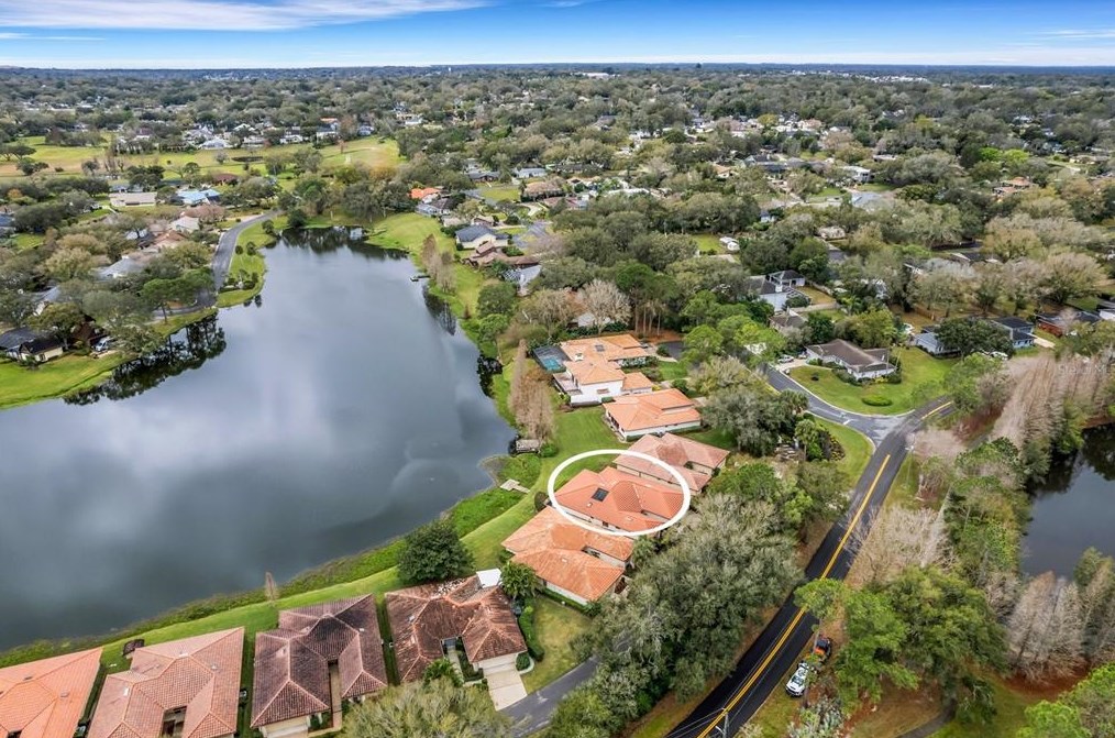 1007 Rolling Woods Ln, Lakeland FL 33813-1253 exterior