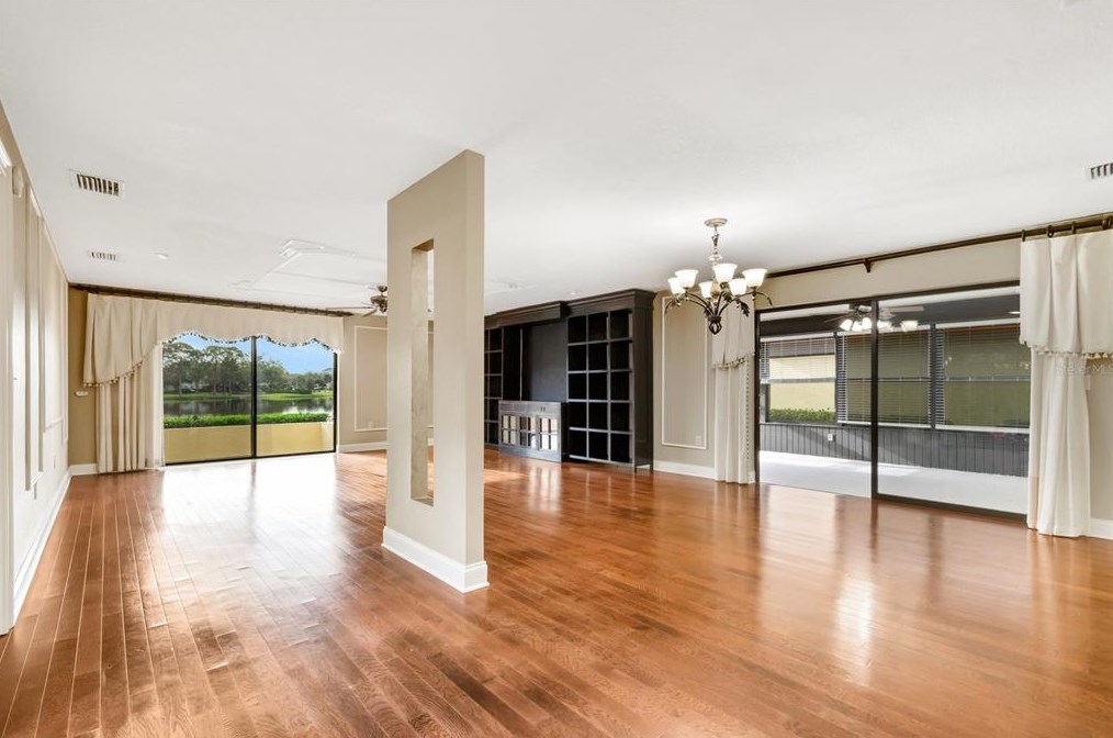 1007 Rolling Woods Ln, Lakeland FL 33813-1253 exterior