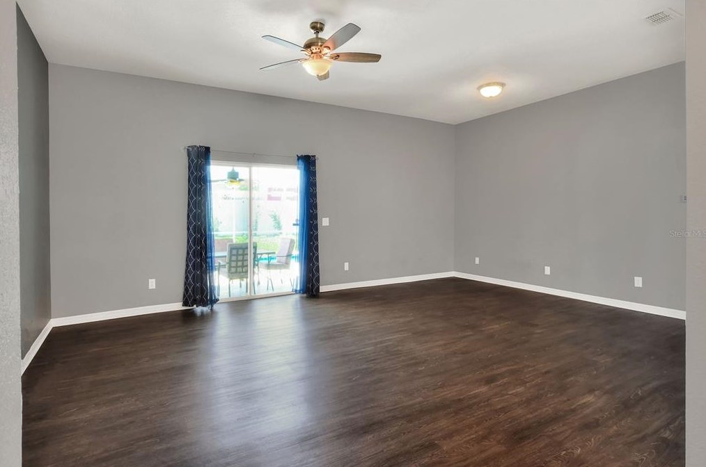 207 Westwind Dr, Davenport FL  33896-6611 exterior