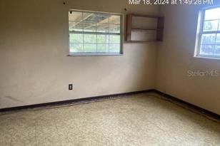 138 Elaine Dr - Photo 9