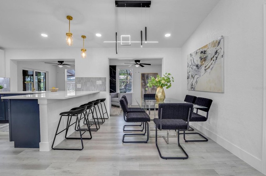 508 Broxburn Ave, Tampa FL 33617-7824 exterior