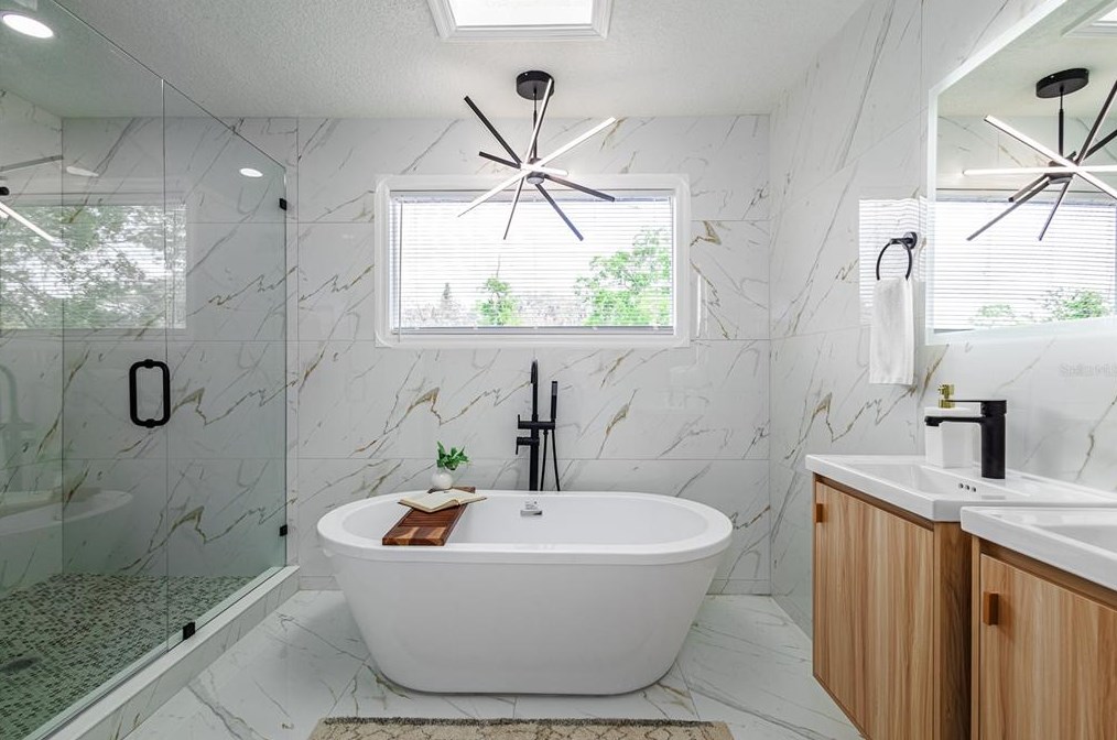 508 Broxburn Ave, Tampa FL 33617-7824 exterior