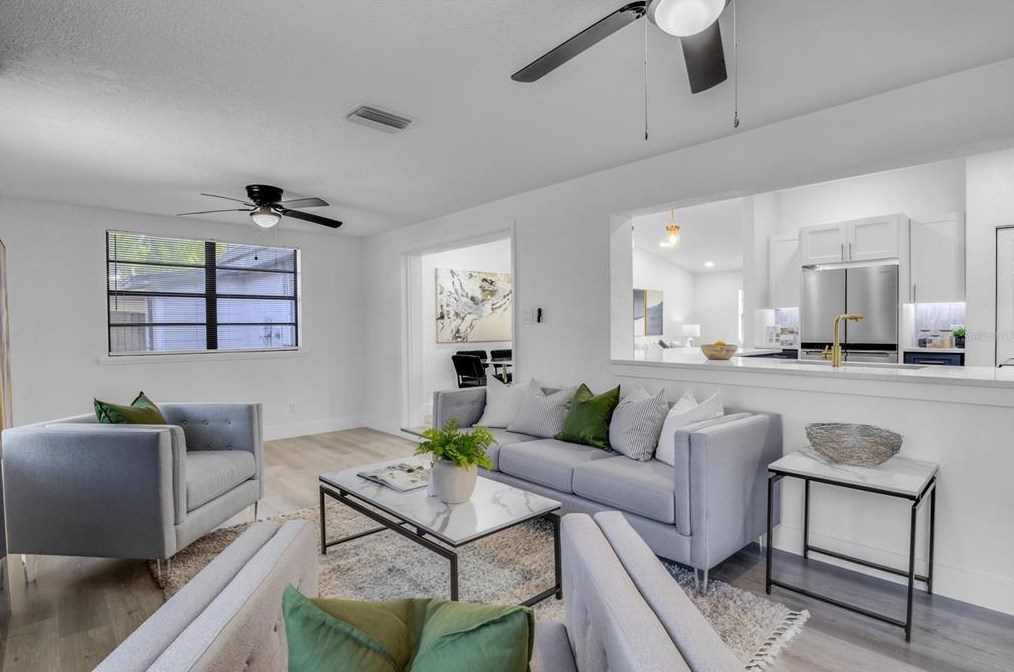 508 Broxburn Ave, Tampa FL 33617-7824 exterior