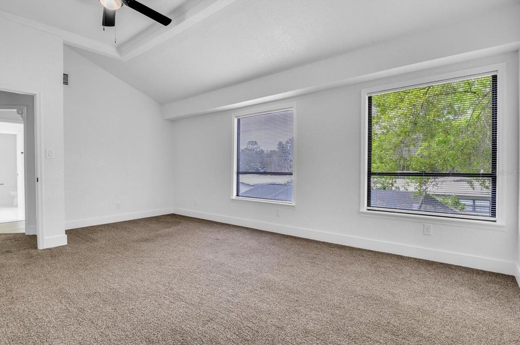 508 Broxburn Ave, Tampa FL 33617-7824 exterior