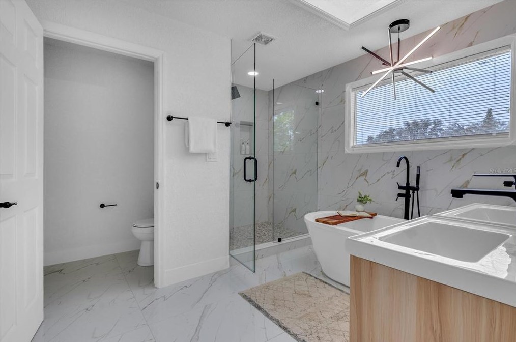 508 Broxburn Ave, Tampa FL 33617-7824 exterior