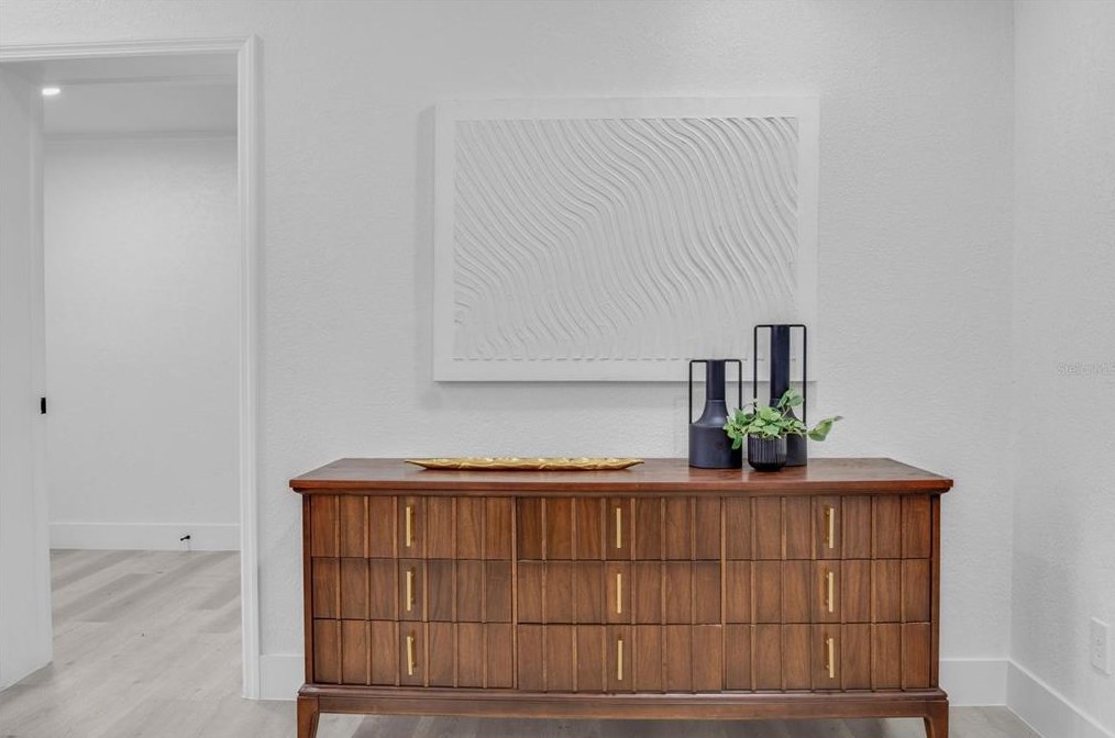 508 Broxburn Ave, Tampa FL 33617-7824 exterior