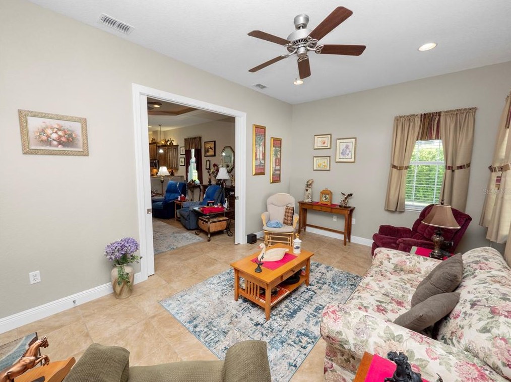 345 Motorcoach Dr, Polk City FL  33868-5132 exterior