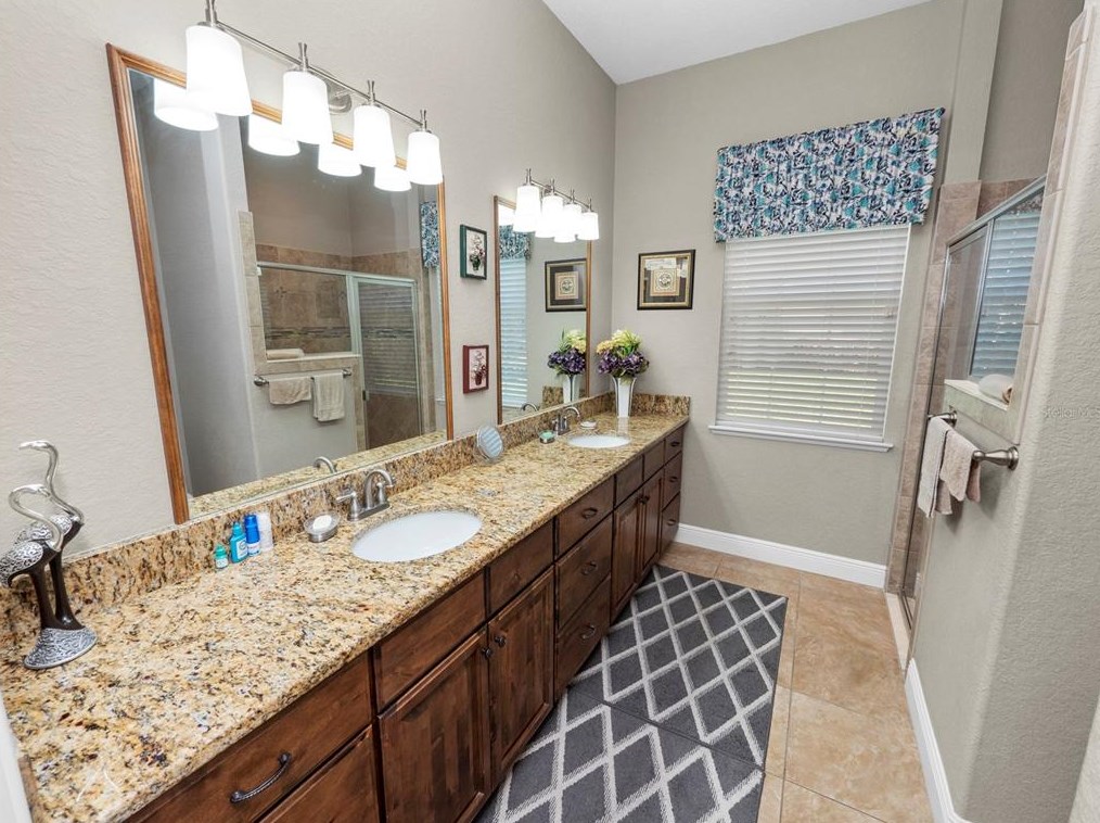 345 Motorcoach Dr, Polk City FL  33868-5132 exterior