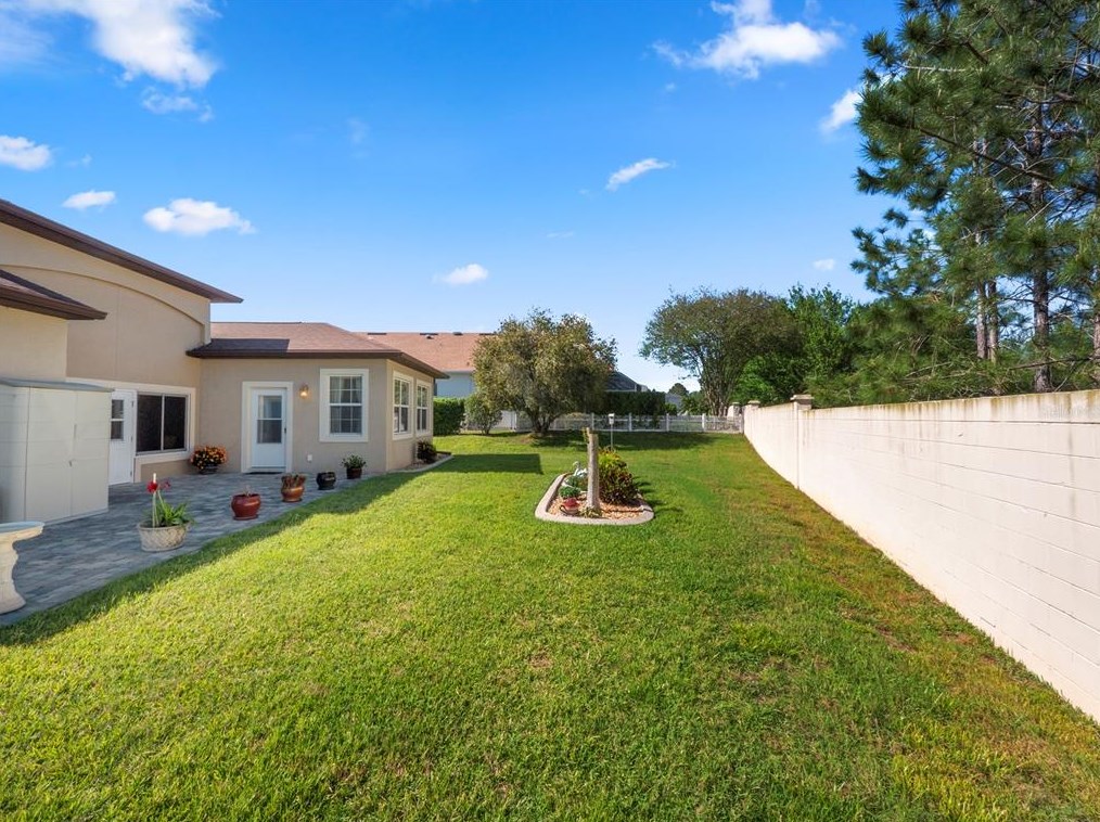 345 Motorcoach Dr, Polk City FL  33868-5132 exterior
