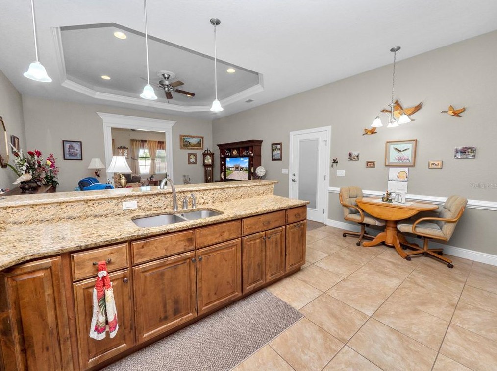 345 Motorcoach Dr, Polk City FL  33868-5132 exterior