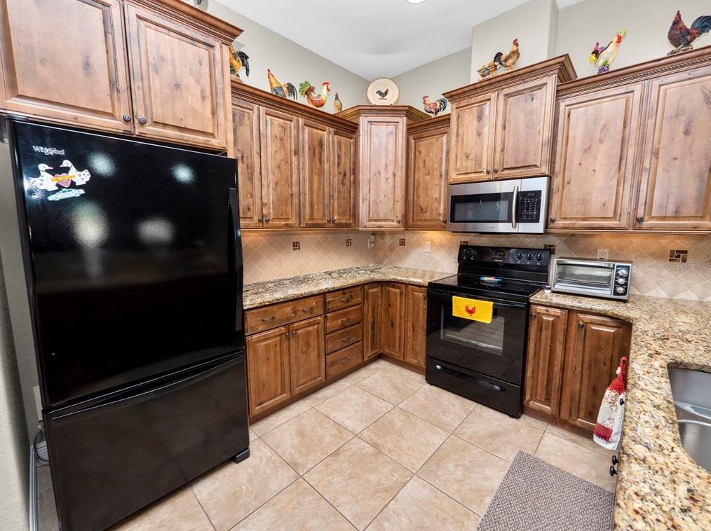 345 Motorcoach Dr, Polk City FL  33868-5132 exterior
