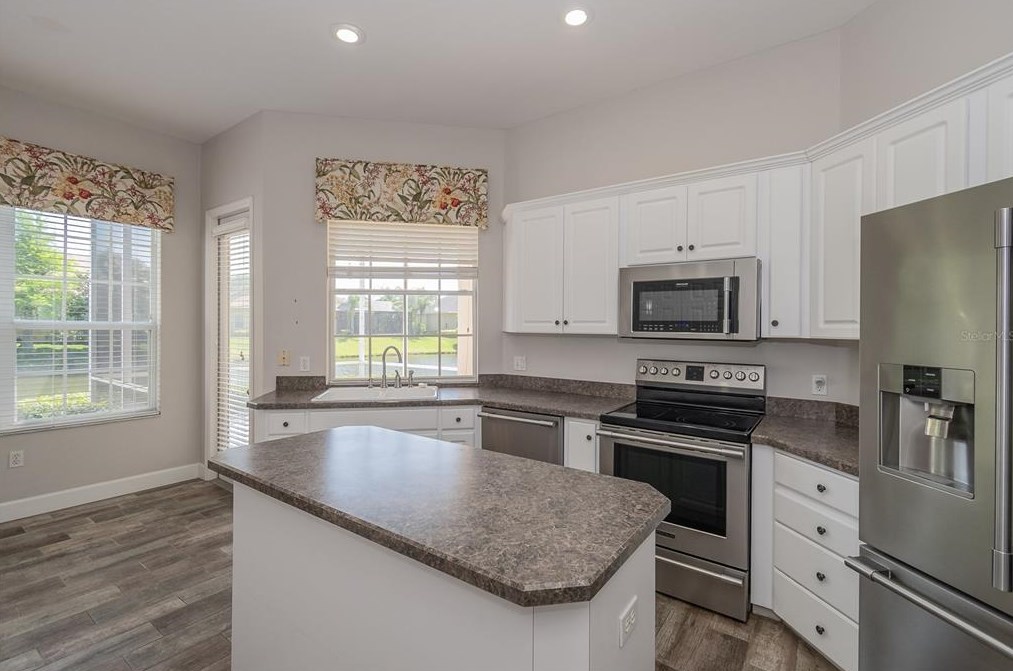 2928 Shoal Creek Village Dr, Lakeland FL  33803-5402 exterior