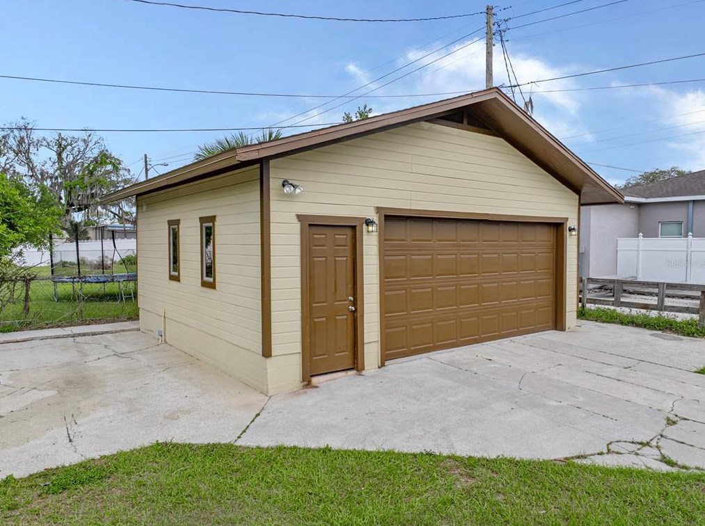 116 Arborvitae Ln, Polk City FL  33868-9570 exterior
