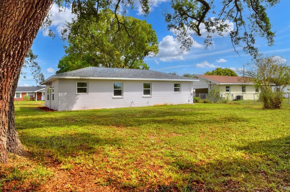 131 Anarece Ave, Auburndale FL  33823-3803 exterior