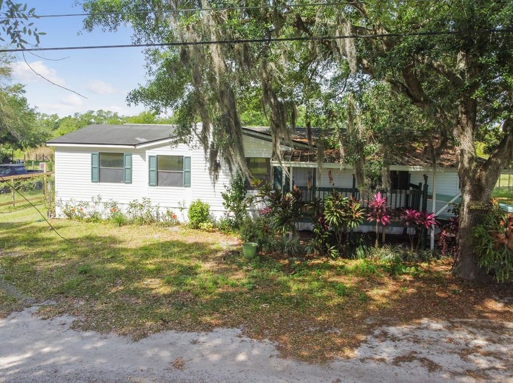 601 Honeyfarm Ln, Auburndale FL  33823-8306 exterior