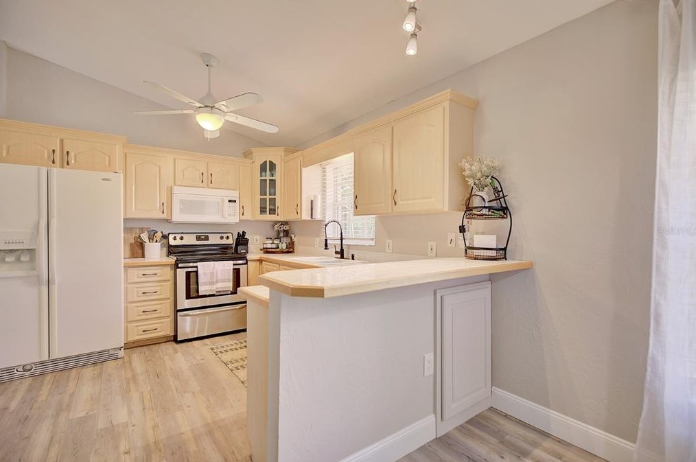 2912 Downing Rd, Avon Park Lakes FL  33825-7007 exterior