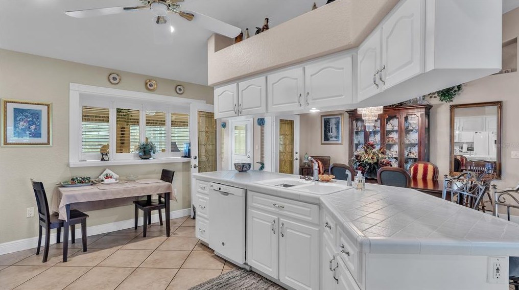 408 Holloway Rd, Plant City FL  33567-2608 exterior