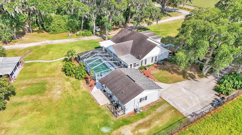 408 Holloway Rd, Plant City FL  33567-2608 exterior