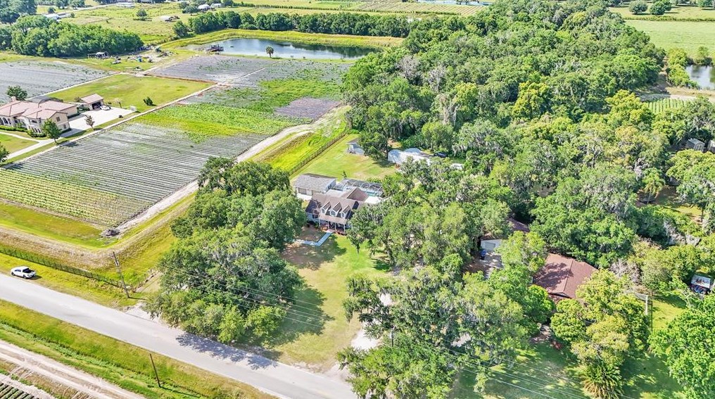 408 Holloway Rd, Plant City FL  33567-2608 exterior