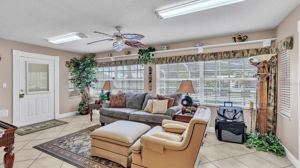 408 Holloway Rd, Plant City FL  33567-2608 exterior