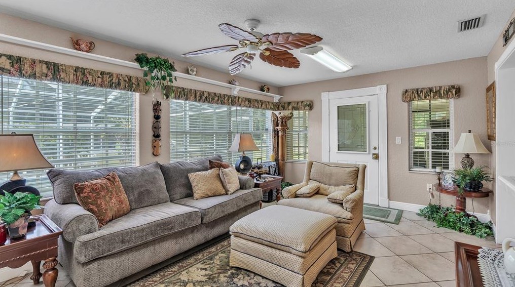 408 Holloway Rd, Plant City FL  33567-2608 exterior