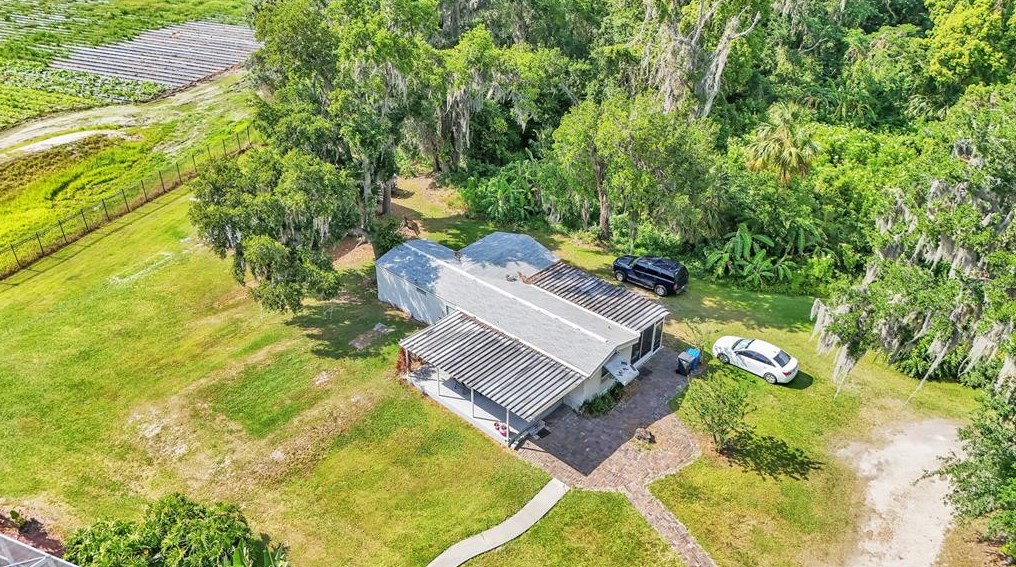 408 Holloway Rd, Plant City FL  33567-2608 exterior