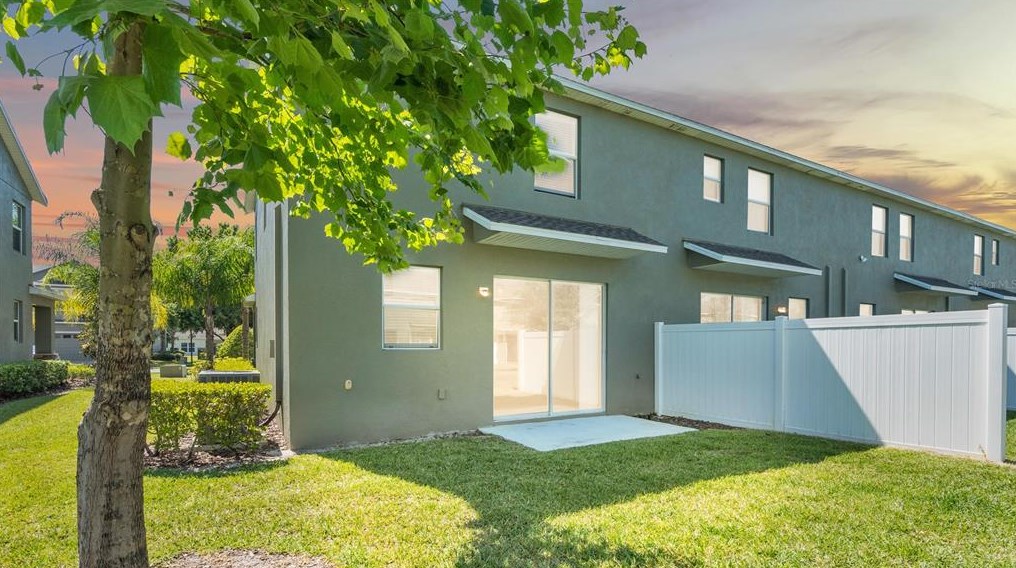 6398 Torrington Cir, Lakeland FL  33811-1837 exterior