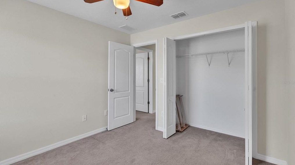 6398 Torrington Cir, Lakeland FL  33811-1837 exterior