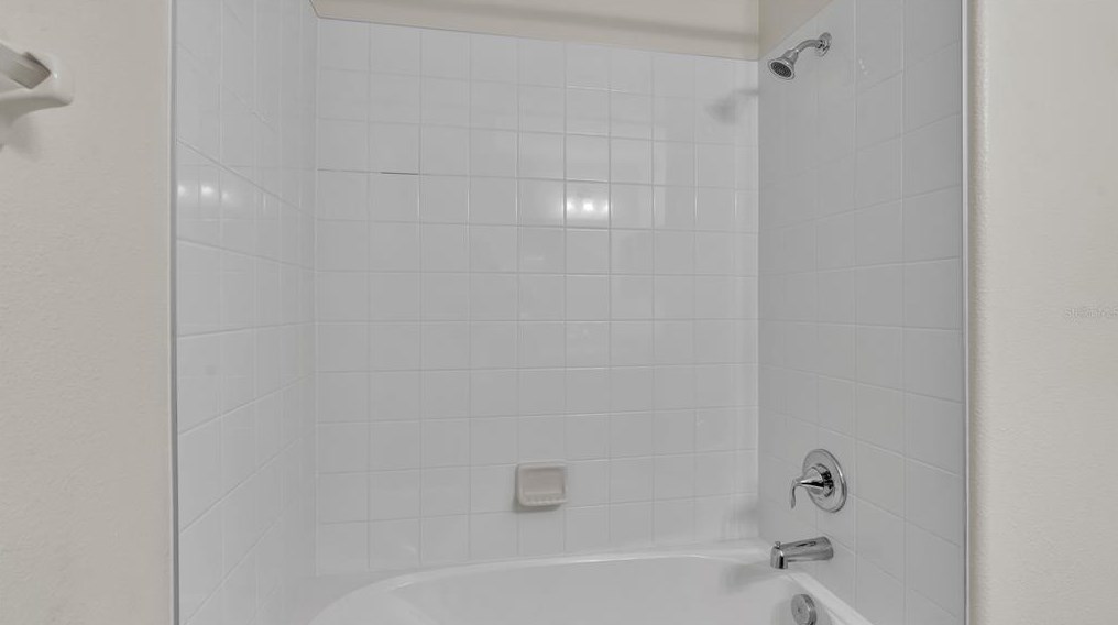 6398 Torrington Cir, Lakeland FL  33811-1837 exterior