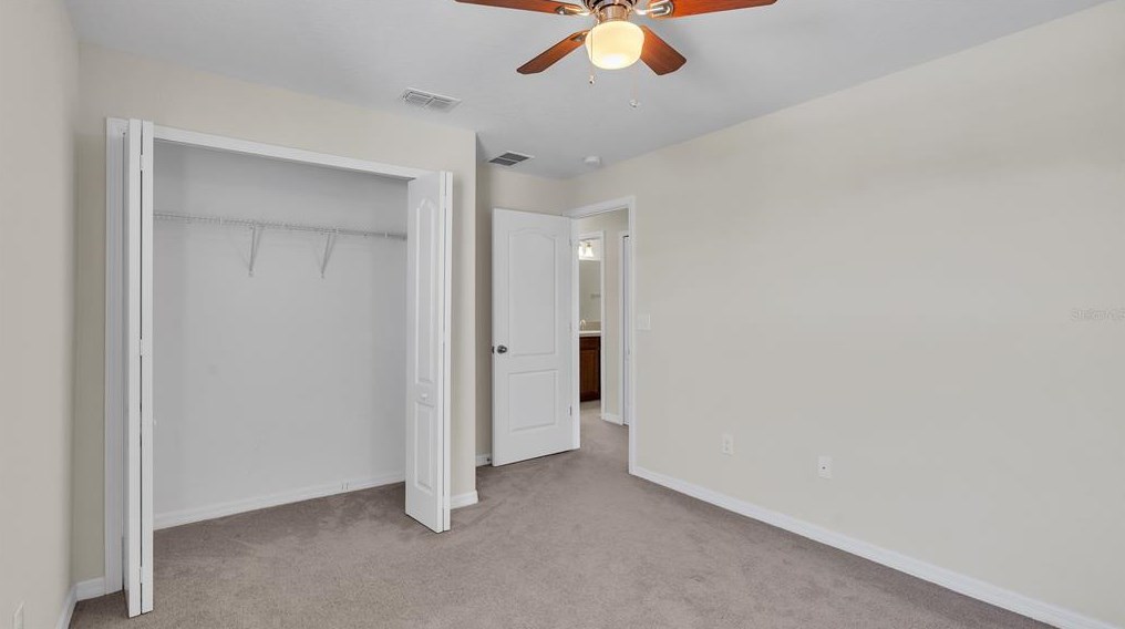 6398 Torrington Cir, Lakeland FL  33811-1837 exterior