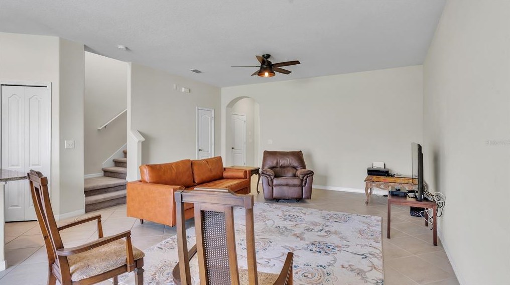 6398 Torrington Cir, Lakeland FL  33811-1837 exterior