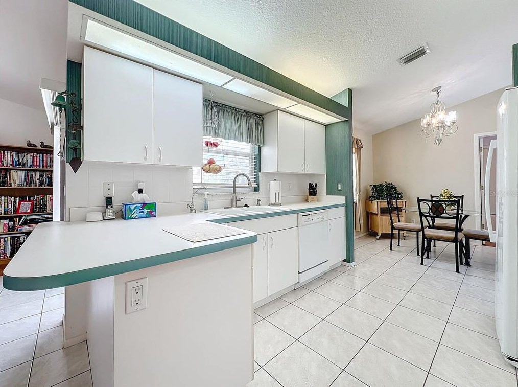 4907 21 St Ct, Bradenton FL  34208-2933 exterior