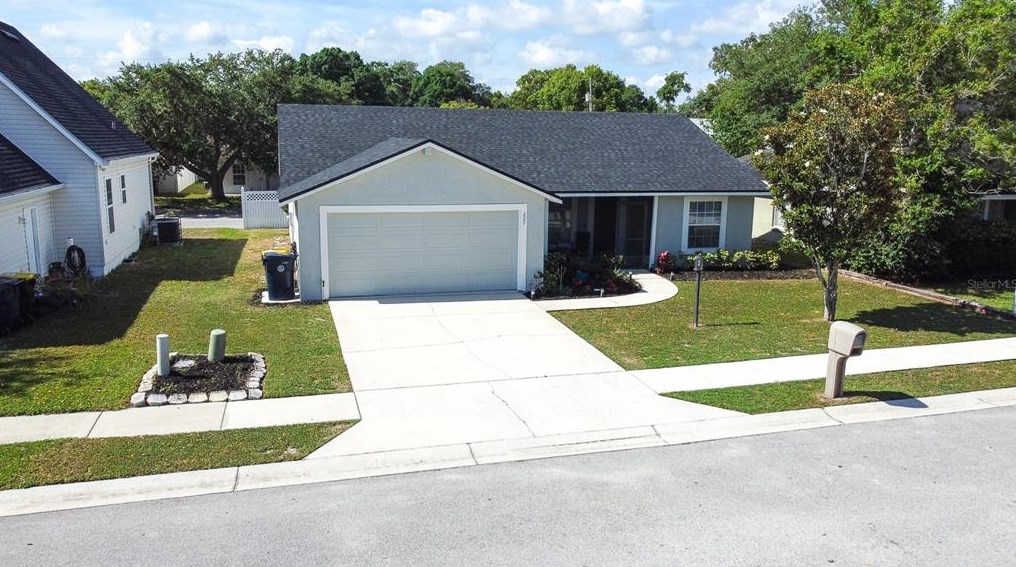 227 Madalyn Ct, Auburndale FL  33823-2570 exterior