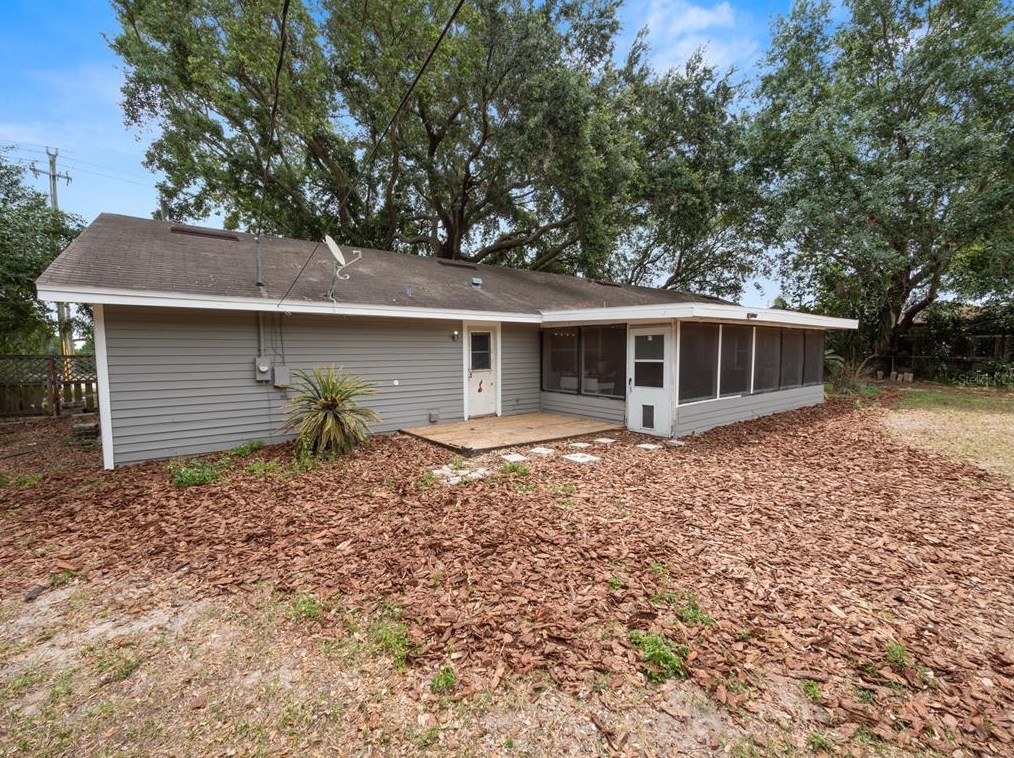 6303 Lakeland Highlands Rd, Lakeland FL  33813-3813 exterior