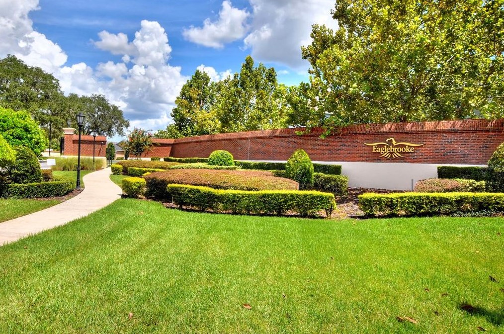 6805 Lake Eaglebrooke Dr, Lakeland FL  33813-5667 exterior