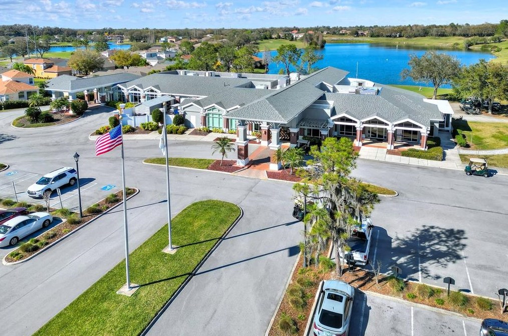 6805 Lake Eaglebrooke Dr, Lakeland FL  33813-5667 exterior