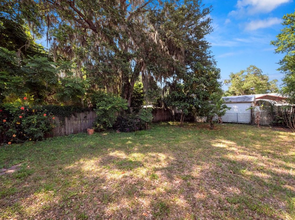 411 Longfellow Blvd, Lakeland FL  33801-2450 exterior