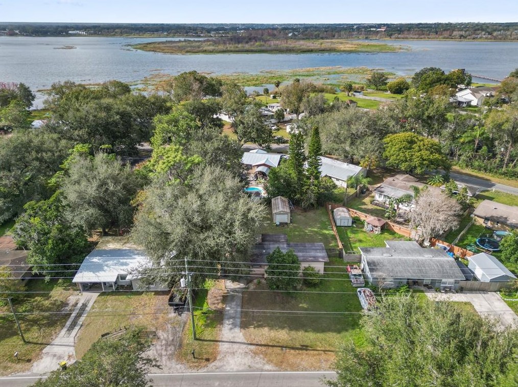 411 Longfellow Blvd, Lakeland FL  33801-2450 exterior